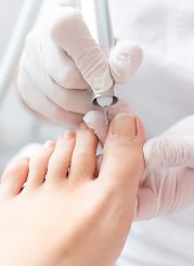 Prepping for acrylic toenails