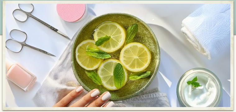 Lemon Purifying Manicure 